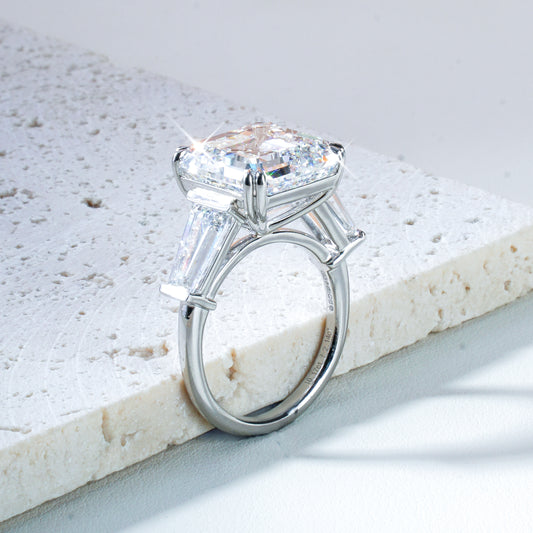 Tas Asscher-Cut Lab-Grown Diamond Trilogy Ring in Platinum