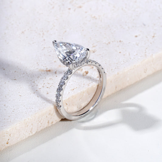 Aylah Pear Lab-Grown Diamond Solitaire Ring in Platinum