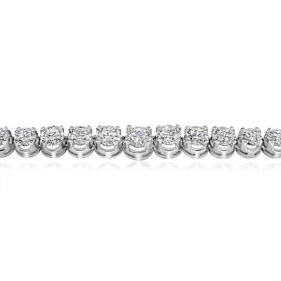 Round Brilliant Cut Diamond Graduated Necklace