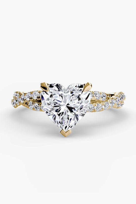 The Twisted Pavé Solitaire