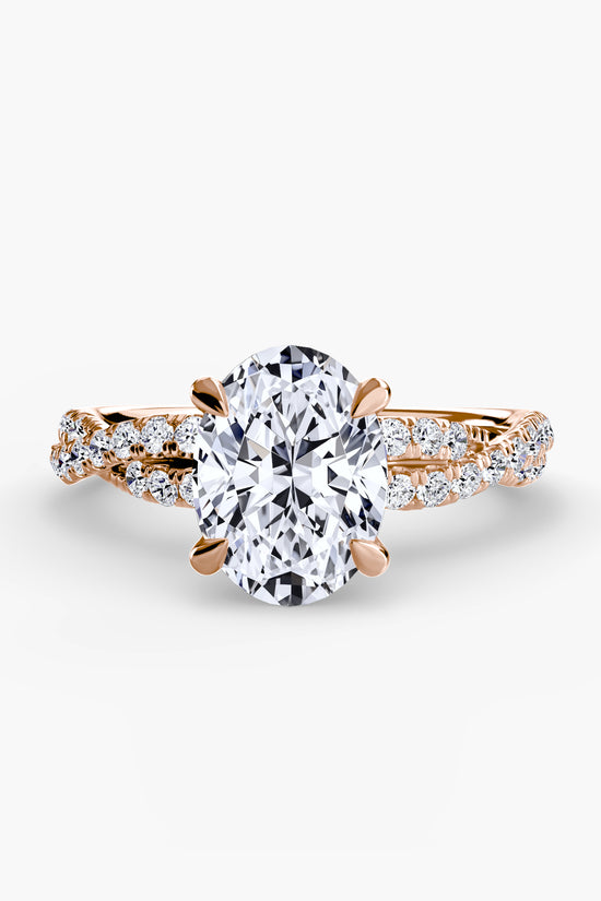 The Twisted Pavé Solitaire