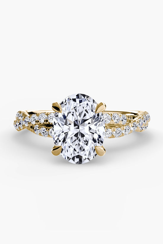 The Twisted Pavé Solitaire